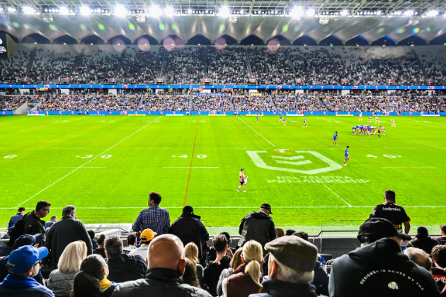 Round 21 - Eels v Panthers - Cumberland Lounge - Image 3