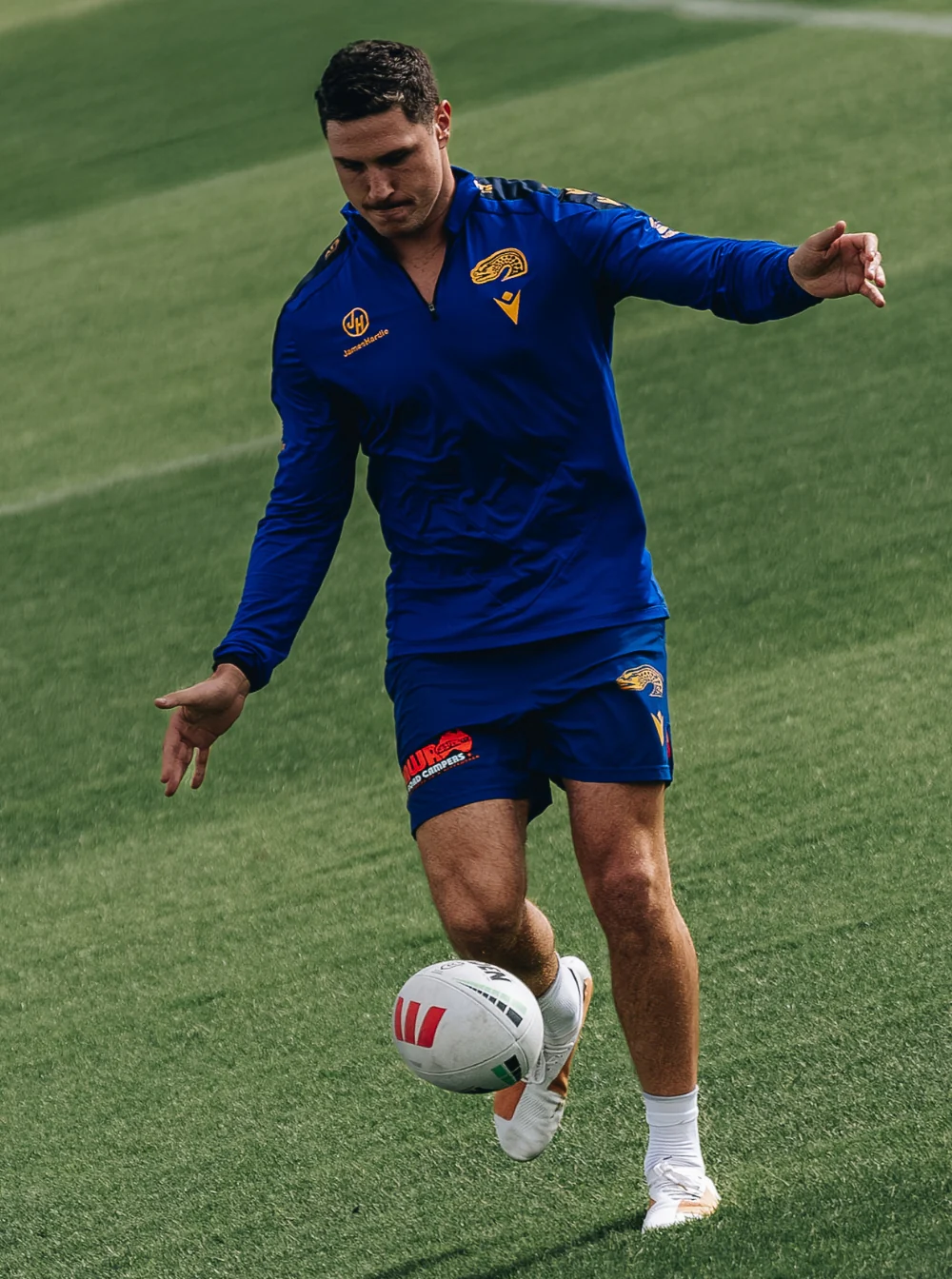 Parramatta Eels 2025 1/4 Zip Training Top - Image 3