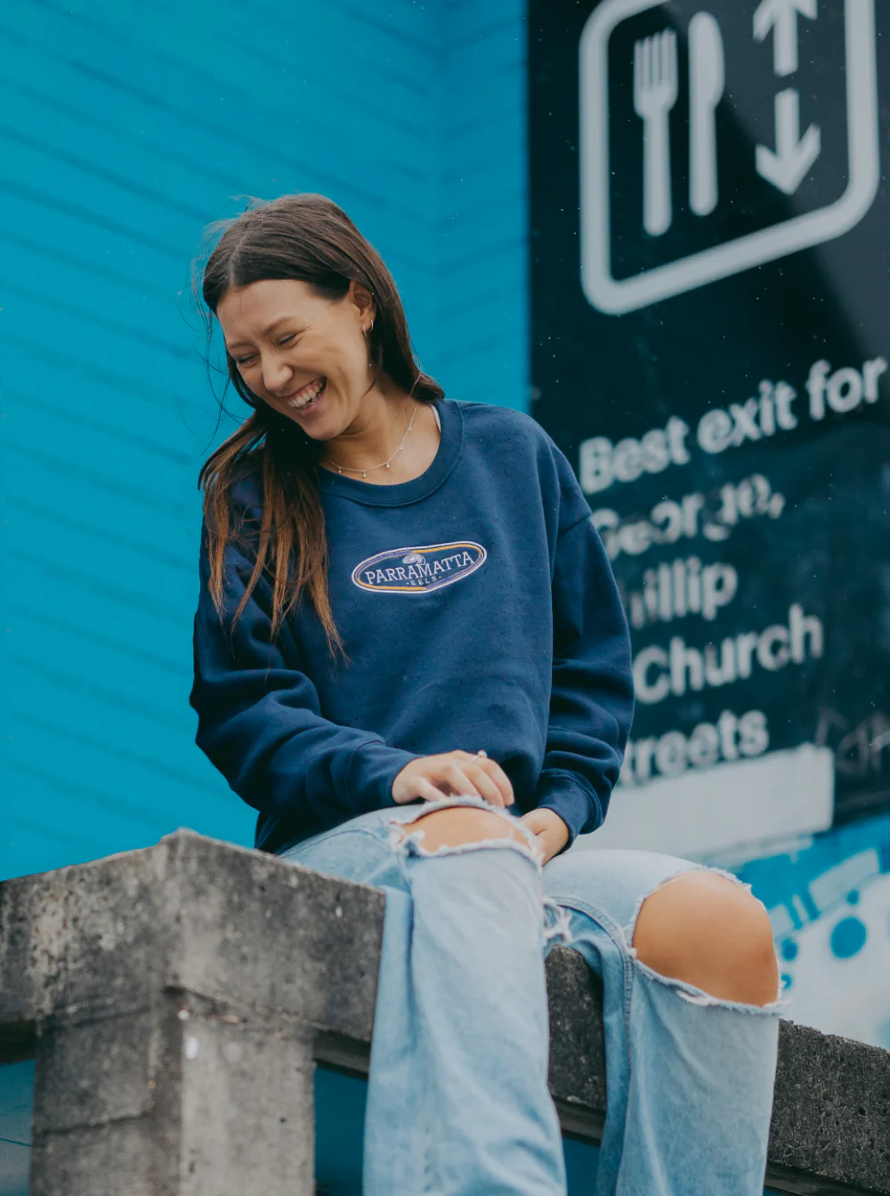 Parramatta Eels Bleacher Athletic Womens Badge Crew - Image 3